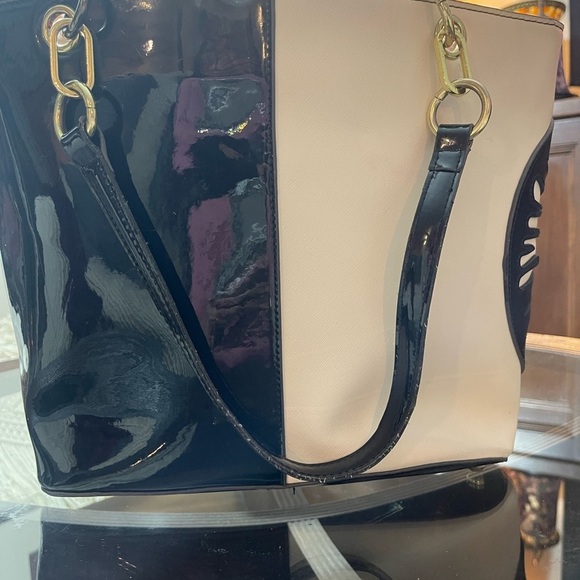 Anne Klein Black and Cream leather Structured Shoulder Bag Sleek Lux Pre-owned - Picture 6 of 13